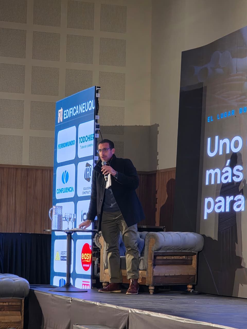 La charla en el auditorio de EDIFICA